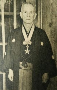 板谷波山